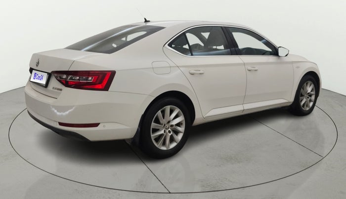 2017 Skoda Superb L&K 1.8 TSI AT, Petrol, Automatic, 91,341 km, Right Back Diagonal