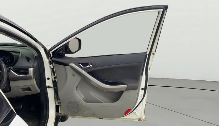 2019 Tata NEXON XZA PLUS PETROL DUAL TONE, Petrol, Automatic, 1,08,618 km, RHS Front Door