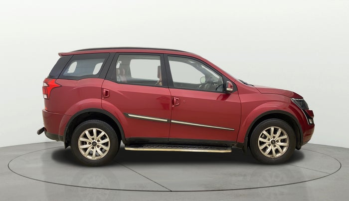 2019 Mahindra XUV500 W9 AT, Diesel, Automatic, 37,942 km, Right Side View