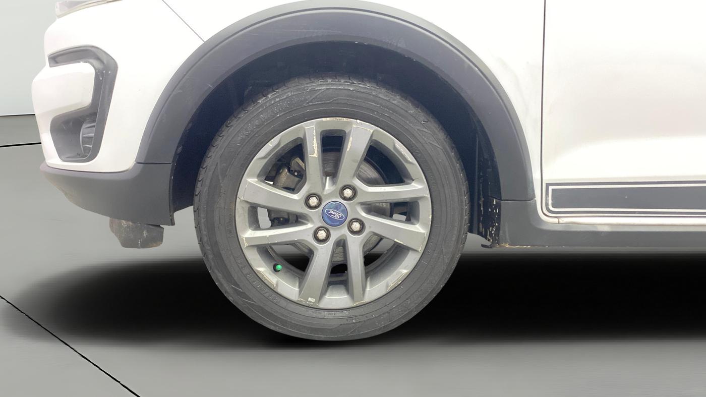 2018 Ford FREESTYLE TITANIUM 1.2 PETROL, Petrol, Manual, 1,43,417 km, Left Front Wheel