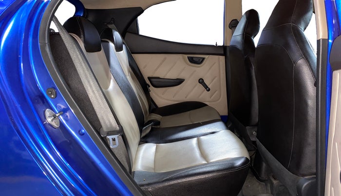 2014 Hyundai Eon D-LITE+, Petrol, Manual, 21,803 km, Right Side Rear Door Cabin