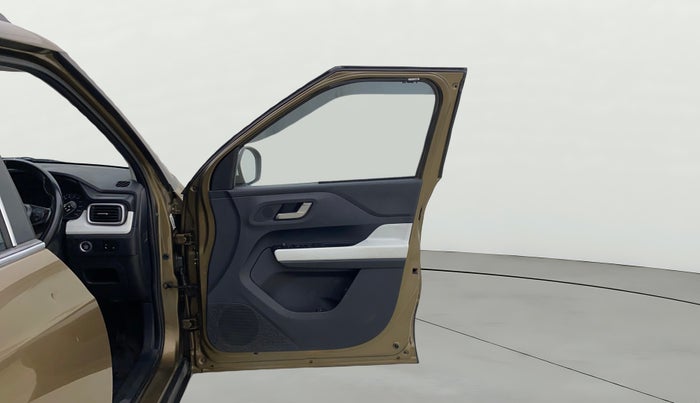 2023 Tata PUNCH CREATIVE  MT, Petrol, Manual, 42,179 km, RHS Front Door