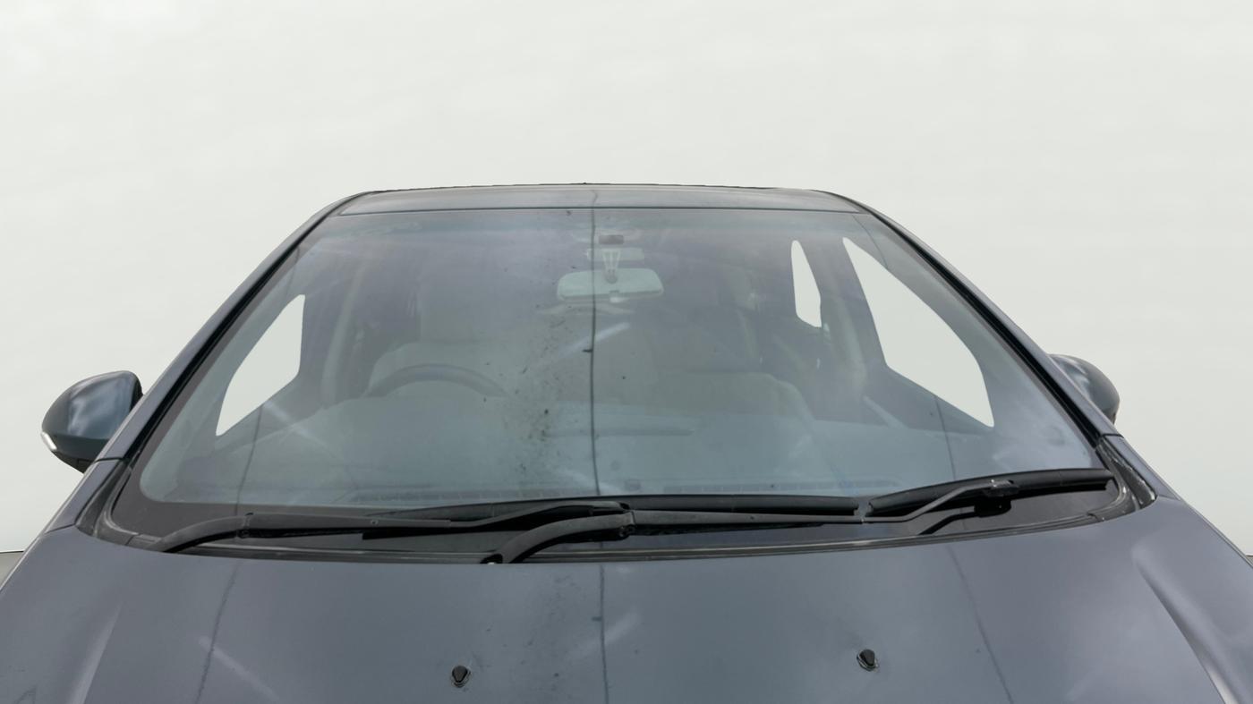 2018 Mahindra MARAZZO M8 7 STR, Diesel, Manual, 88,846 km, Front Windshield