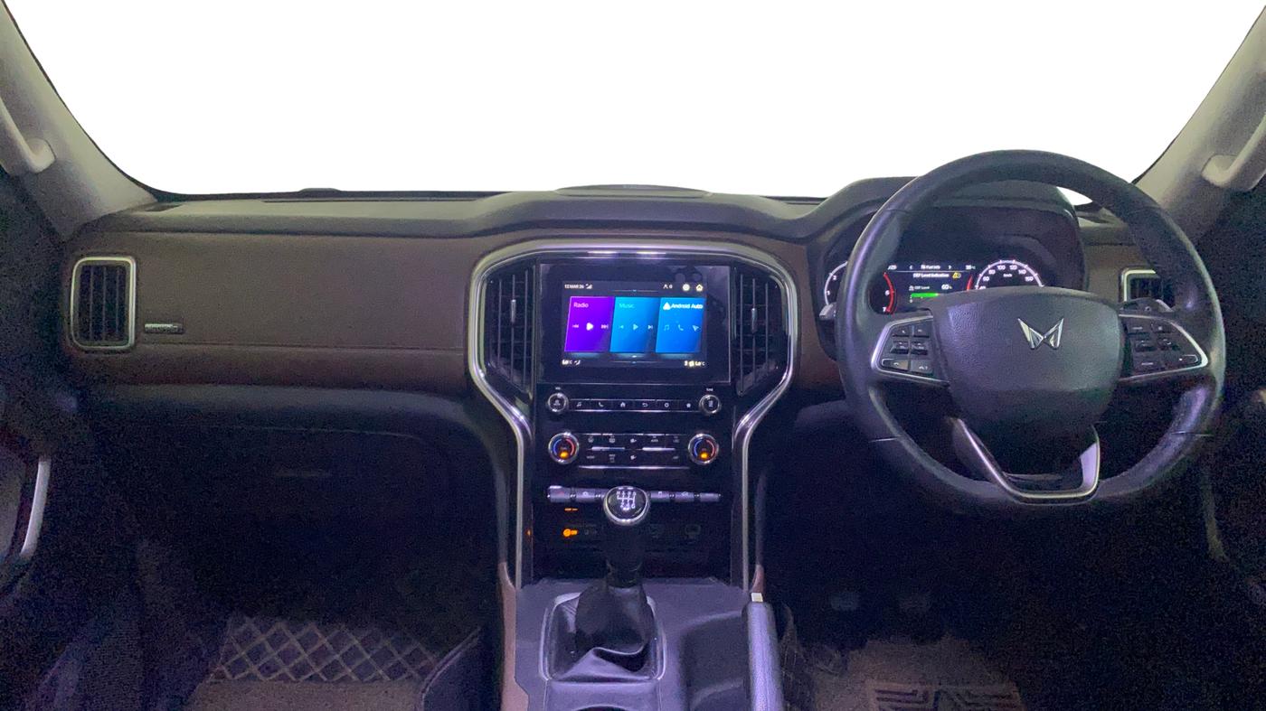 2023 Mahindra SCORPIO-N Z8 L DIESEL MT 2WD 7 STR, Diesel, Manual, 88,881 km, Dashboard