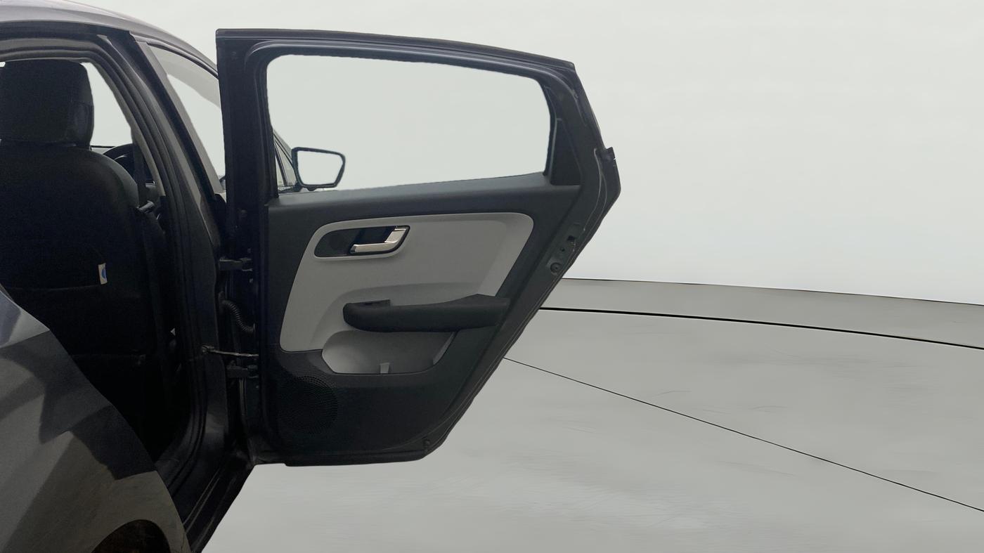 2021 Tata ALTROZ XZ PETROL, Petrol, Manual, 73,936 km, RHS Rear Door