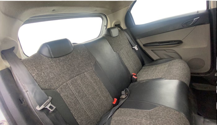 2016 Tata Tiago XT PETROL, Petrol, Manual, 63,782 km, Right Side Rear Door Cabin