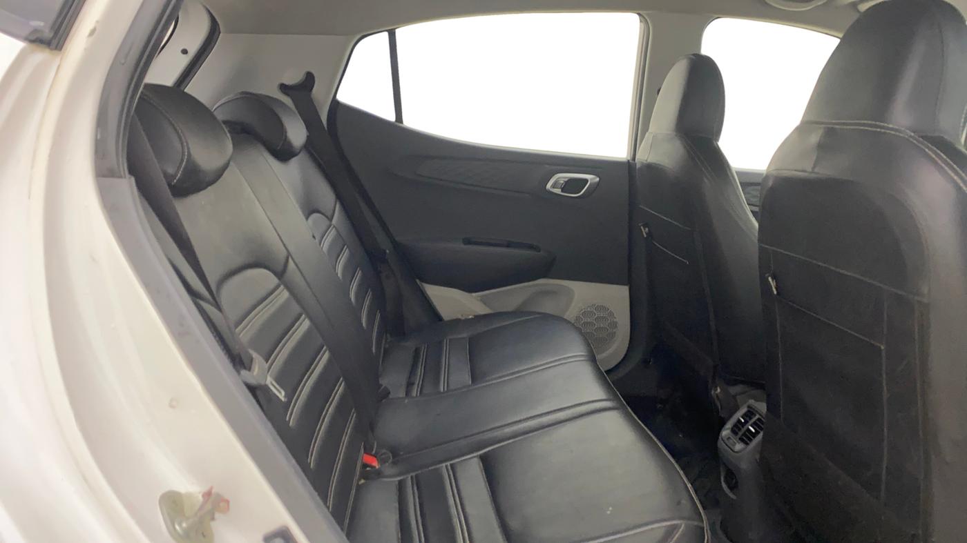 2023 Hyundai GRAND I10 NIOS SPORTZ 1.2 KAPPA VTVT CNG, CNG, Manual, 95,896 km, Right Side Rear Door Cabin
