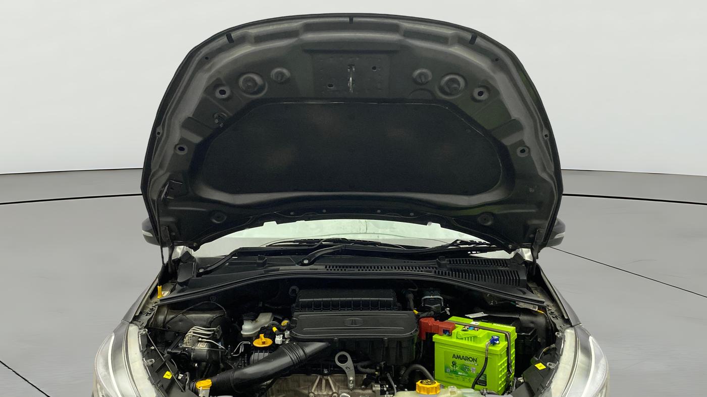 2024 Tata TIGOR XZ PLUS CNG, CNG, Manual, 28,792 km, Open Bonet