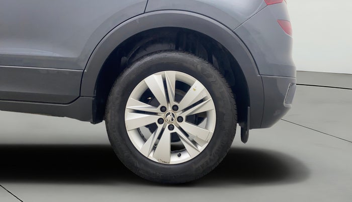 2022 Skoda KUSHAQ AMBITION 1.0L TSI MT, Petrol, Manual, 32,356 km, Left Rear Wheel