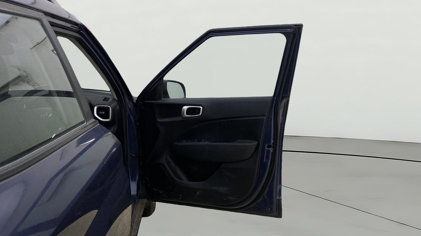 2021 Hyundai VENUE S+ 1.2, Petrol, Manual, 23,851 km, RHS Front Door
