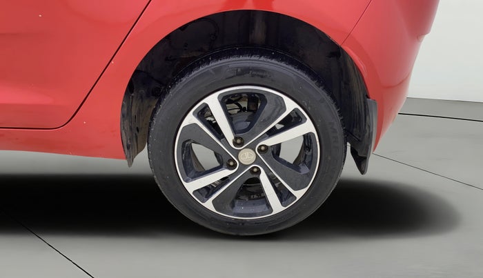 2020 Tata ALTROZ XZ PETROL, Petrol, Manual, 32,192 km, Left Rear Wheel