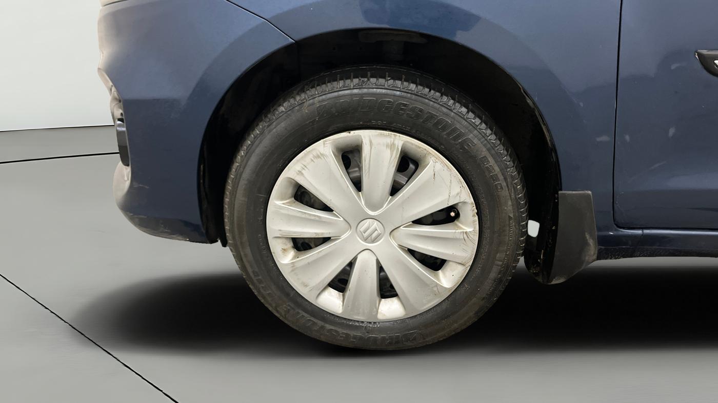 2016 Maruti Ertiga VXI, Petrol, Manual, 67,078 km, Left Front Wheel
