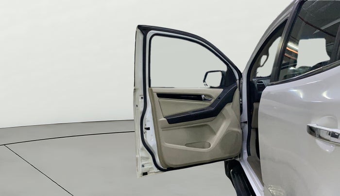 2016 Chevrolet Trailblazer LTZ AT, Diesel, Automatic, 95,549 km, LHS Front Door