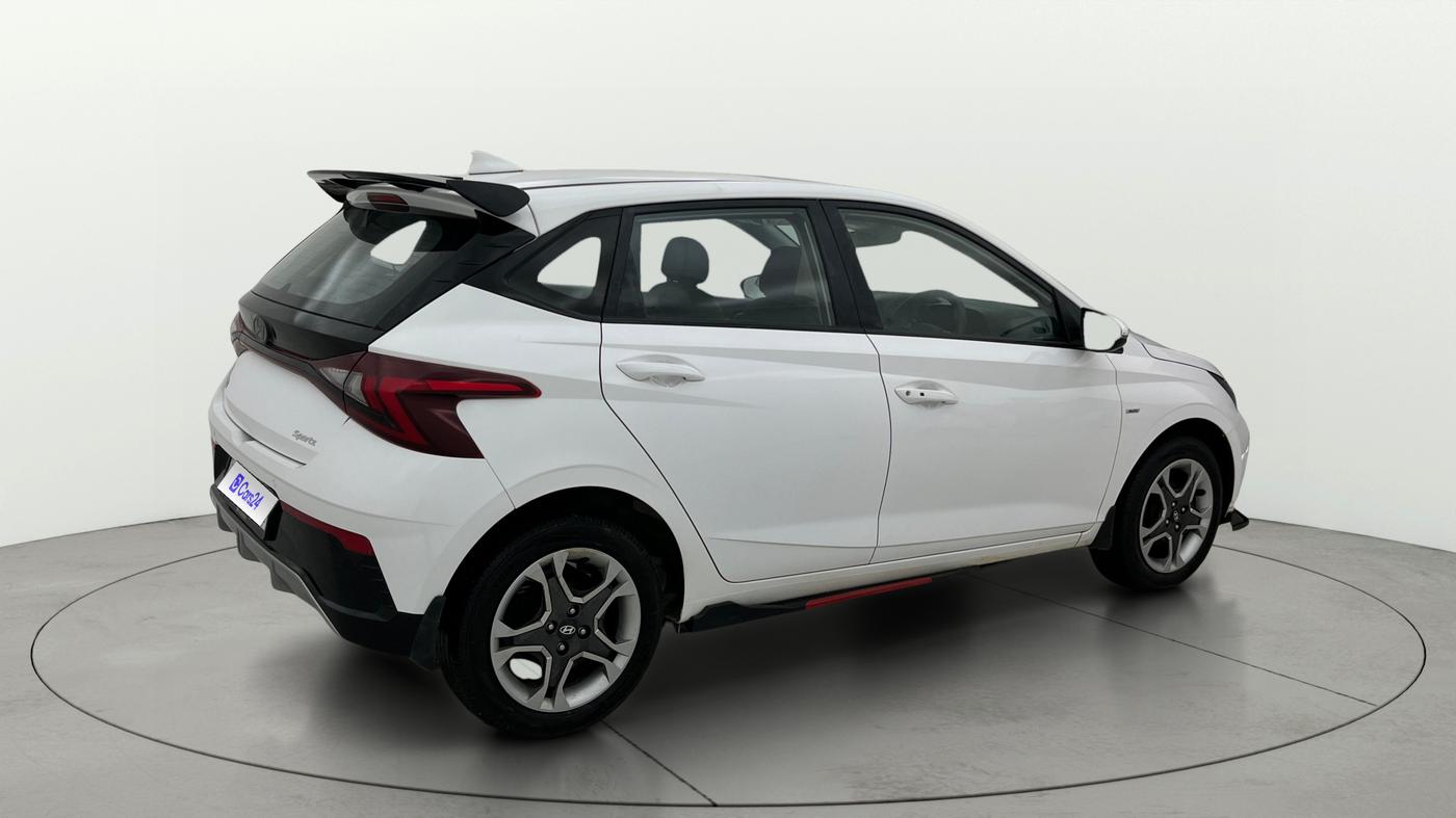 2025 Hyundai NEW I20 Sportz (O) 1.2 IVT, Petrol, Automatic, 11,272 km, Right Back Diagonal
