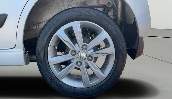 2015 Maruti Wagon R Stingray VXI, Petrol, Manual, 98,780 km, Left Rear Wheel