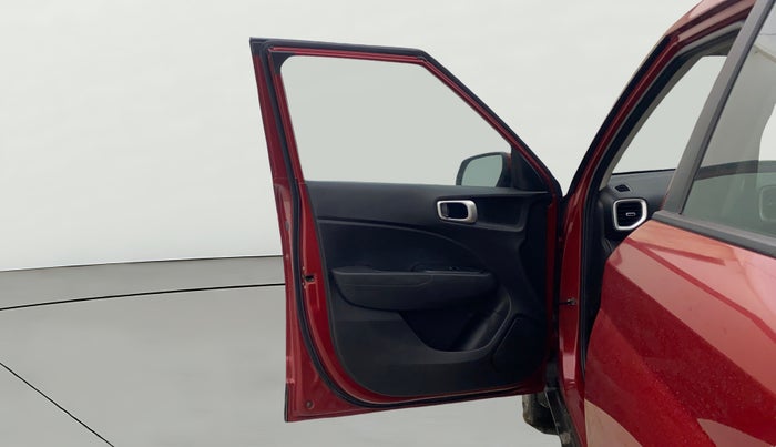 2022 Hyundai VENUE SX 1.5 (O) EXECUTIVE CRDI, Diesel, Manual, 46,065 km, LHS Front Door