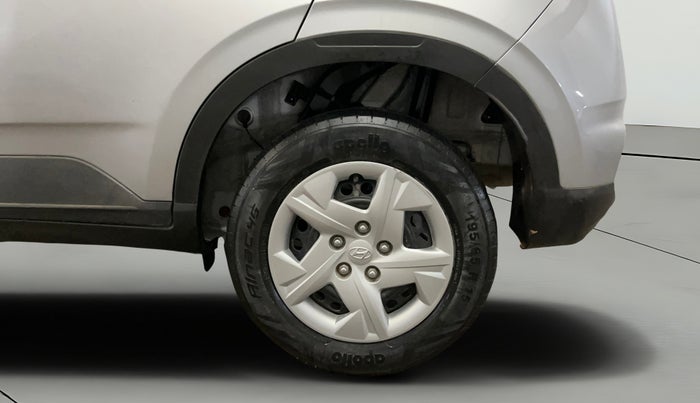 2021 Hyundai VENUE S 1.2, Petrol, Manual, 11,356 km, Left Rear Wheel