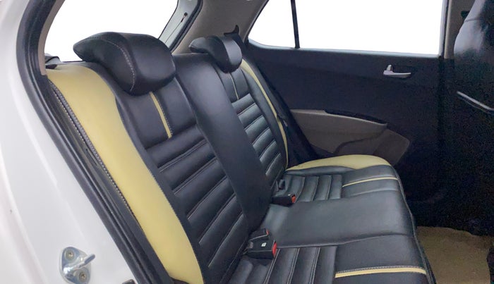 2016 Hyundai Grand i10 ASTA (O) 1.2 KAPPA VTVT, Petrol, Manual, 91,986 km, Right Side Rear Door Cabin