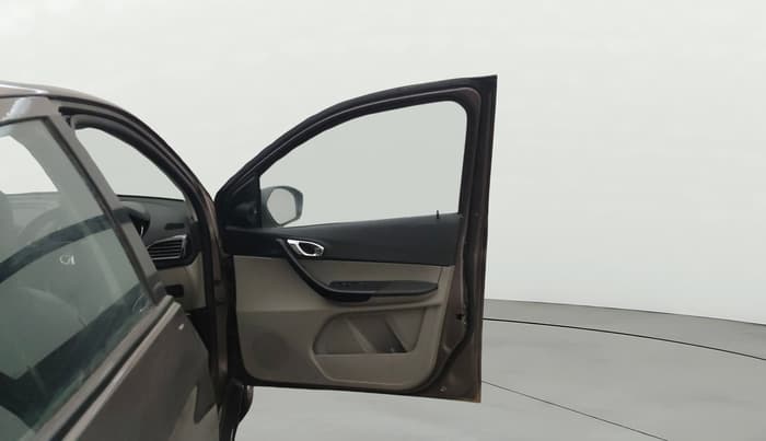 2018 Tata Tiago XZA PLUS PETROL, Petrol, Automatic, 1,04,525 km, RHS Front Door