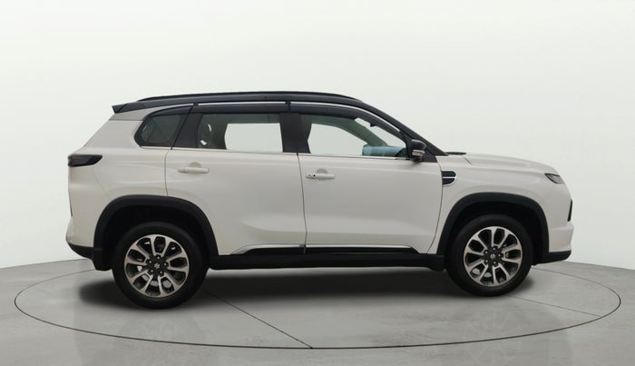 2023 Maruti Grand Vitara ALPHA SMART HYBRID AT, Petrol, Automatic, 32,182 km, Right Side View