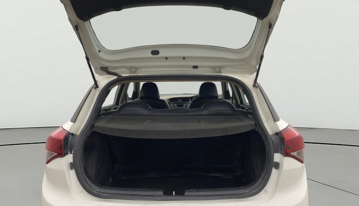 2017 Hyundai Elite i20 SPORTZ 1.2, Petrol, Manual, 87,492 km, Boot Open Zoomed View