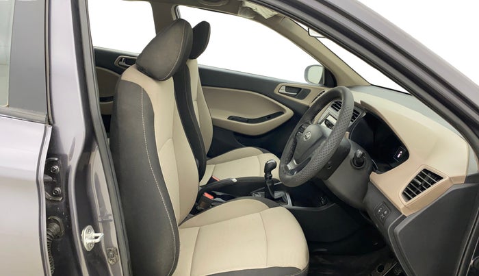 2016 Hyundai Elite i20 ASTA 1.2, Petrol, Manual, 1,01,012 km, Right Side Front Door Cabin