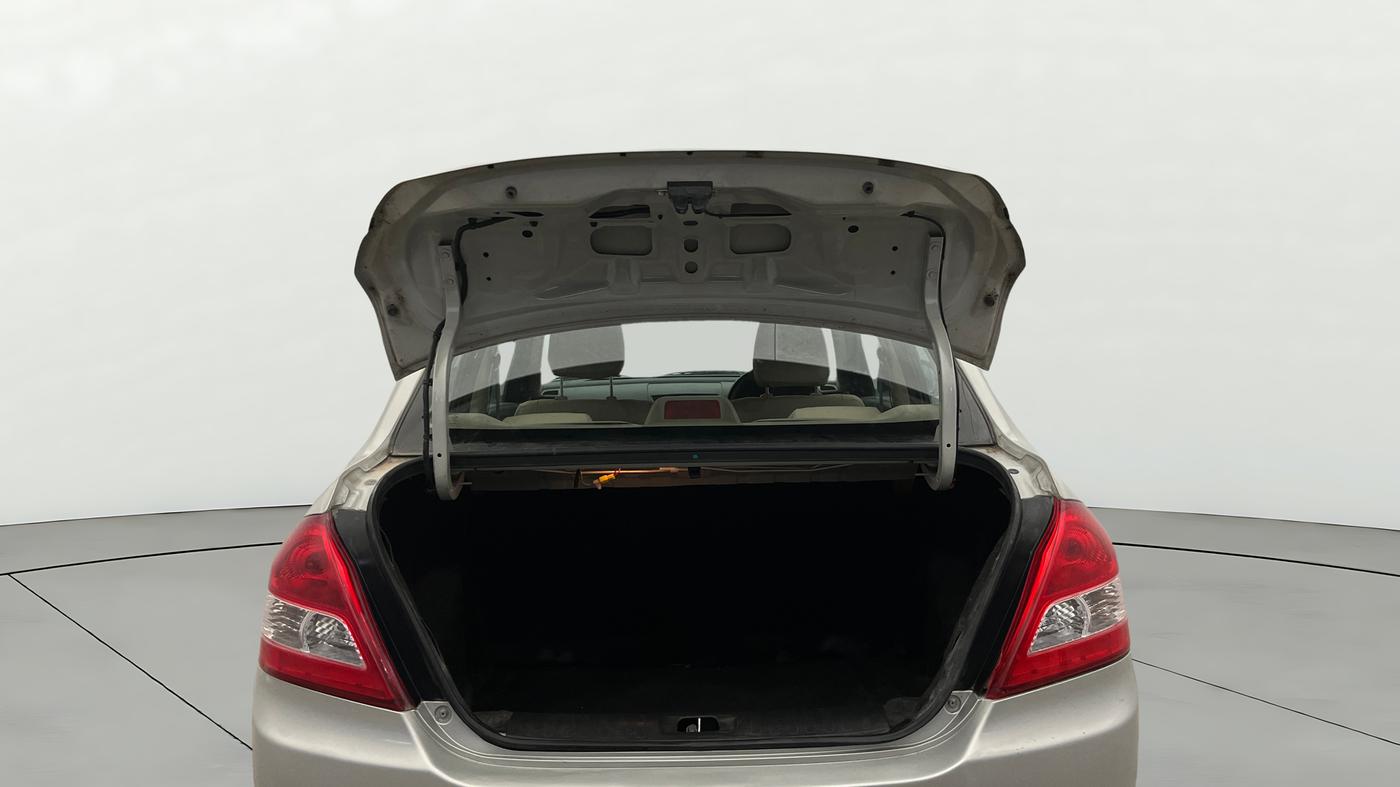 2015 Maruti Swift Dzire LXI (O), Petrol, Manual, 87,580 km, Boot Door Open