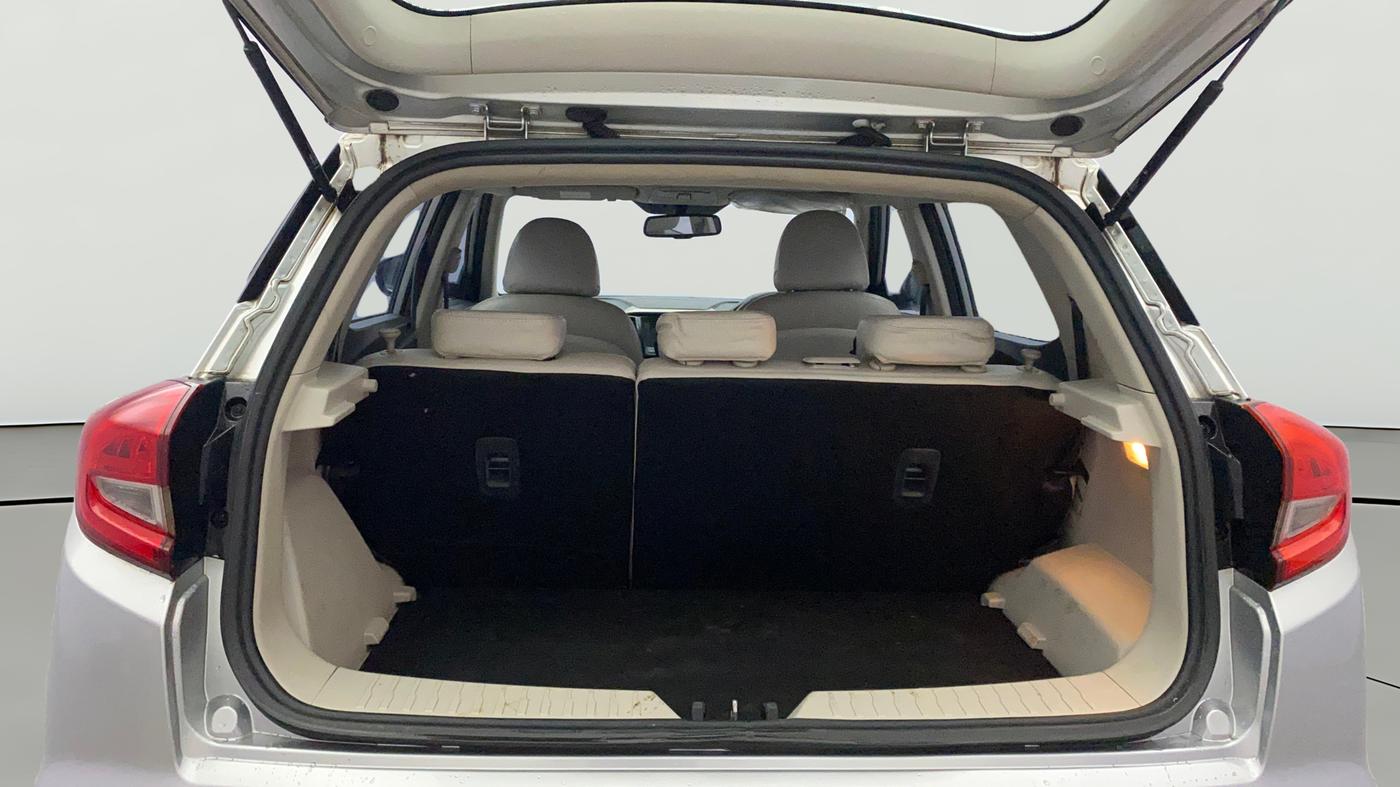2020 Mahindra XUV300 W8 (O) 1.2 PETROL, Petrol, Manual, 91,363 km, Boot Open Zoomed View