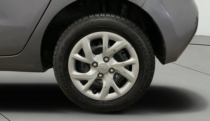 2017 Hyundai Grand i10 SPORTZ 1.2 KAPPA VTVT, Petrol, Manual, 45,957 km, Left Rear Wheel