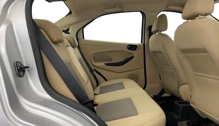 2015 Ford Figo Aspire TREND 1.2 PETROL, Petrol, Manual, 43,065 km, Right Side Rear Door Cabin
