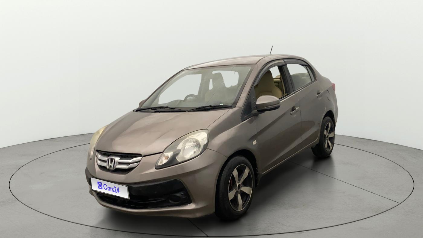 2015 Honda Amaze 1.5L I-DTEC S, CNG, Manual, 1,35,676 km, Left Front Diagonal