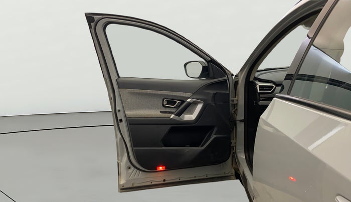 2024 Tata Harrier PURE (O), Diesel, Manual, 7,827 km, LHS Front Door