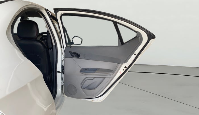 2022 Tata TIGOR XZ CNG, CNG, Manual, 69,987 km, RHS Rear Door