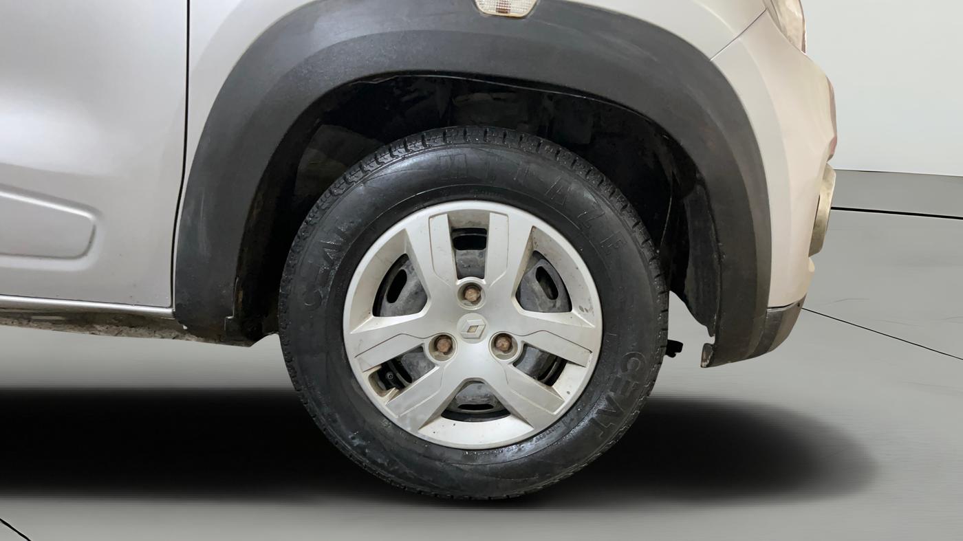 2018 Renault Kwid RXL, Petrol, Manual, 62,563 km, Right Front Wheel