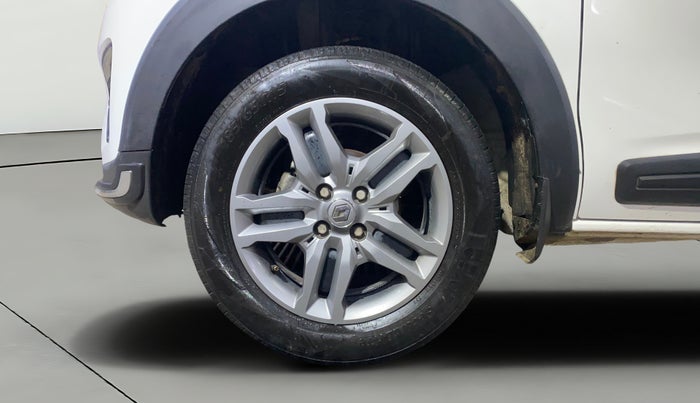 2024 Renault TRIBER RXZ, Petrol, Manual, 41,708 km, Left Front Wheel