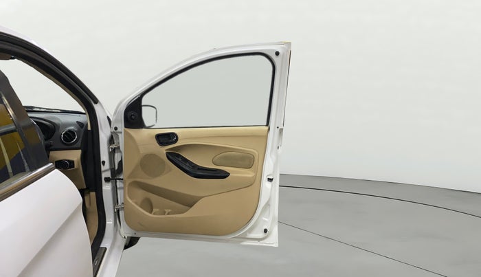 2017 Ford Figo Aspire TITANIUM 1.2 PETROL, Petrol, Manual, 52,248 km, RHS Front Door