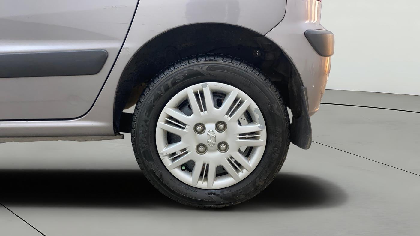 2013 Hyundai Santro Xing GLS, Petrol, Manual, 33,950 km, Left Rear Wheel