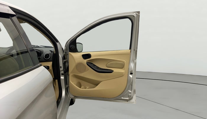 2016 Ford Figo Aspire TITANIUM 1.5 PETROL AT, Petrol, Automatic, 78,294 km, RHS Front Door