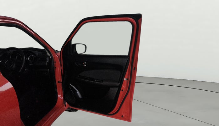 2018 Maruti Swift VXI, Petrol, Manual, 39,076 km, RHS Front Door