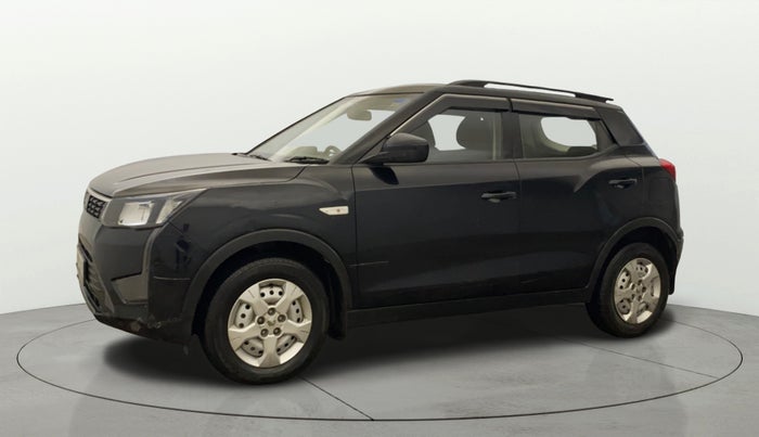 2023 Mahindra XUV300 W4 1.2 PETROL, Petrol, Manual, 24,358 km, Left Front Diagonal