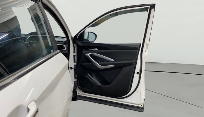 2020 MG HECTOR SMART HYBRID 1.5 PETROL, Petrol, Manual, 36,335 km, RHS Front Door