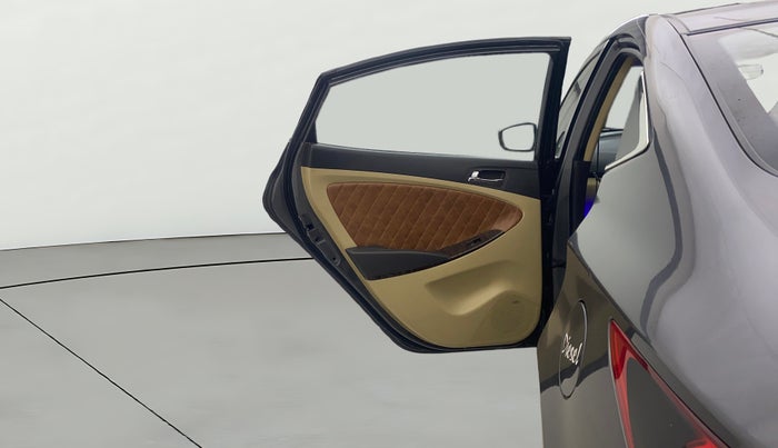 2012 Hyundai Verna FLUIDIC 1.6 CRDI SX, Diesel, Manual, 94,556 km, LHS Rear Door