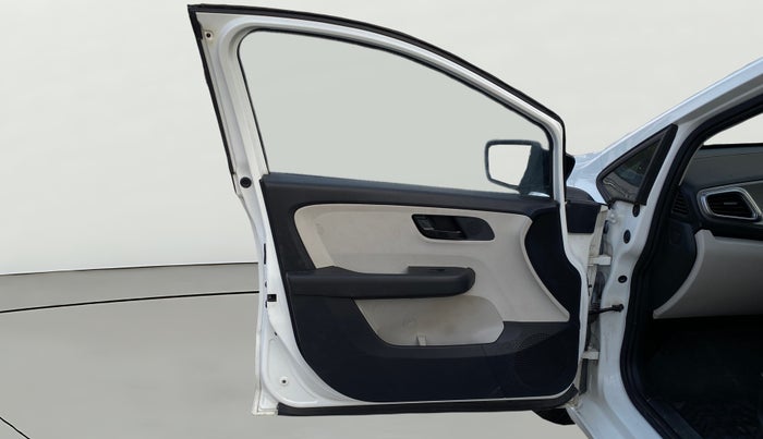 2023 Tata ALTROZ XTA, Petrol, Automatic, 20,449 km, LHS Front Door