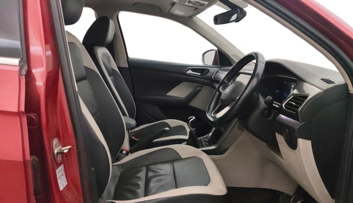 2022 Volkswagen TAIGUN TOPLINE 1.0 TSI MT, Petrol, Manual, 76,808 km, Right Side Front Door Cabin