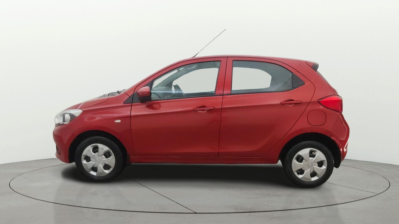 2018 Tata Tiago XT DIESEL, Diesel, Manual, 91,607 km, Left Side