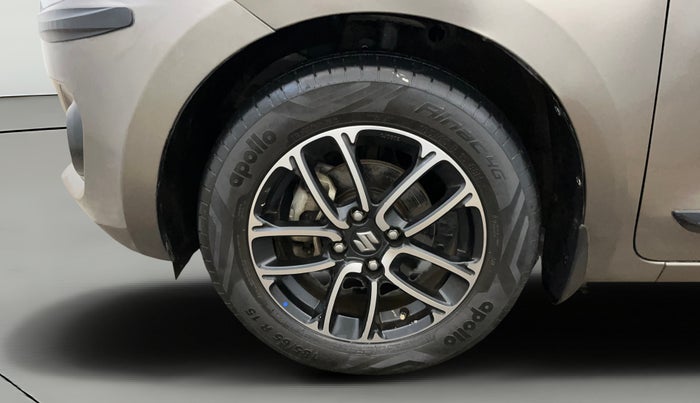 2023 Maruti Swift ZXI PLUS AMT, Petrol, Automatic, 36,780 km, Left Front Wheel