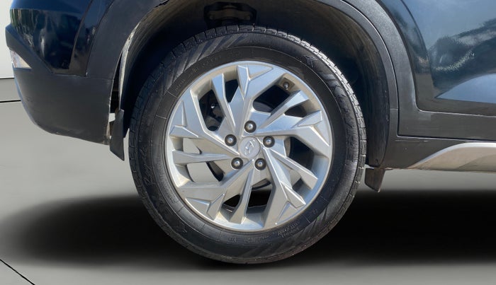 2020 Hyundai Creta SX 1.5 PETROL, Petrol, Manual, 1,18,679 km, Right Rear Wheel