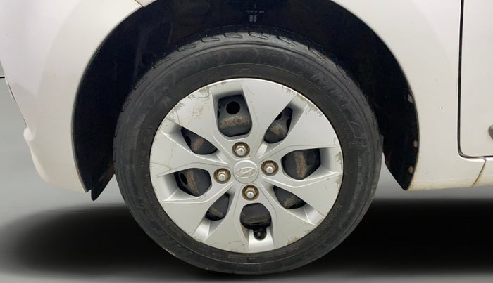 2014 Hyundai Xcent S 1.2, Petrol, Manual, 1,01,468 km, Left Front Wheel
