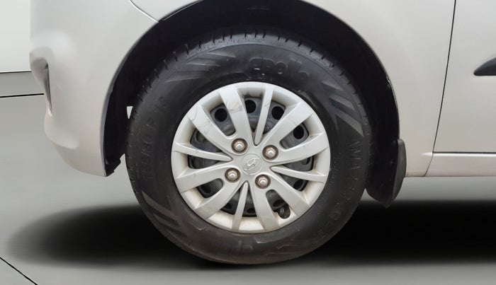 2013 Hyundai i10 MAGNA 1.2, Petrol, Manual, 45,915 km, Left Front Wheel