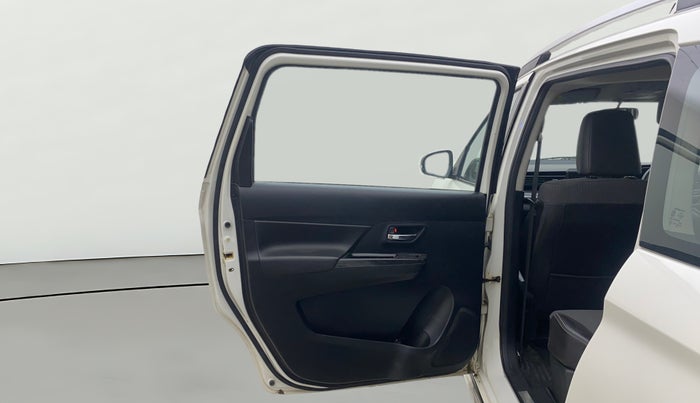 2021 Maruti XL6 ZETA MT, Petrol, Manual, 1,02,876 km, LHS Rear Door